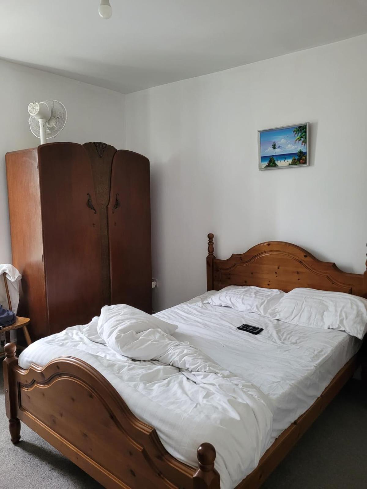 Double Bedroom Near Qmc Hospedagem domiciliar *