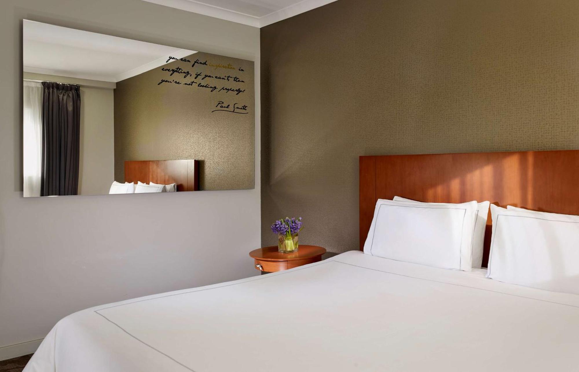 Park Plaza Hotel 4*