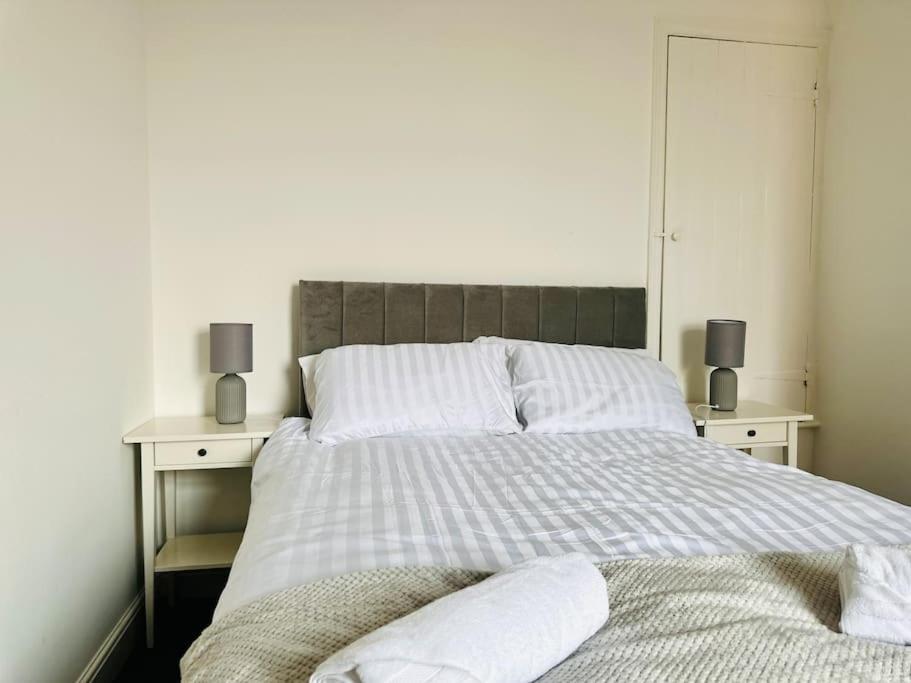 Apartment Cozy 3-bedroom With Free Parking Nottingham