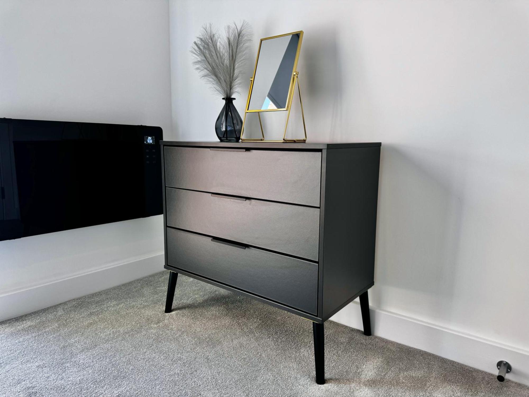 1 Bed Luxe With Balcony And Free Parking Nottingham