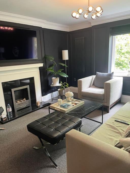 Luxury Duplex - Edwalton Apartment