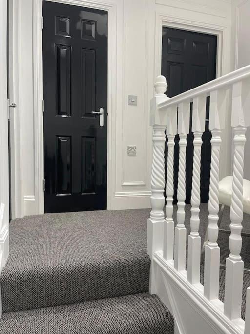 Luxury Duplex - Edwalton *