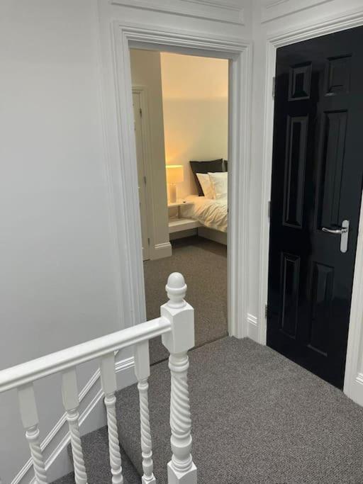 Luxury Duplex - Edwalton Apartment *