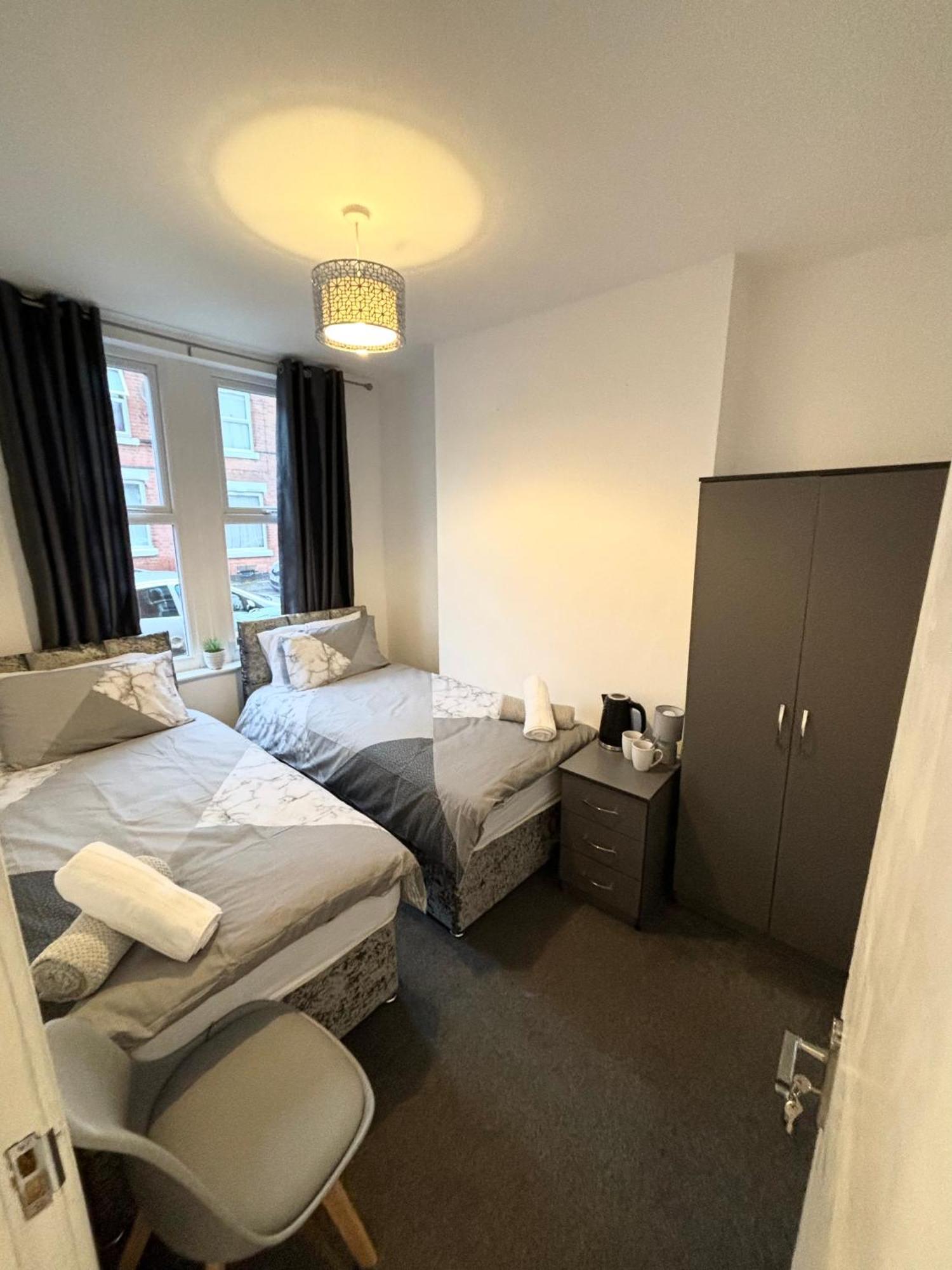 Forest Fields Luxury Apartamento