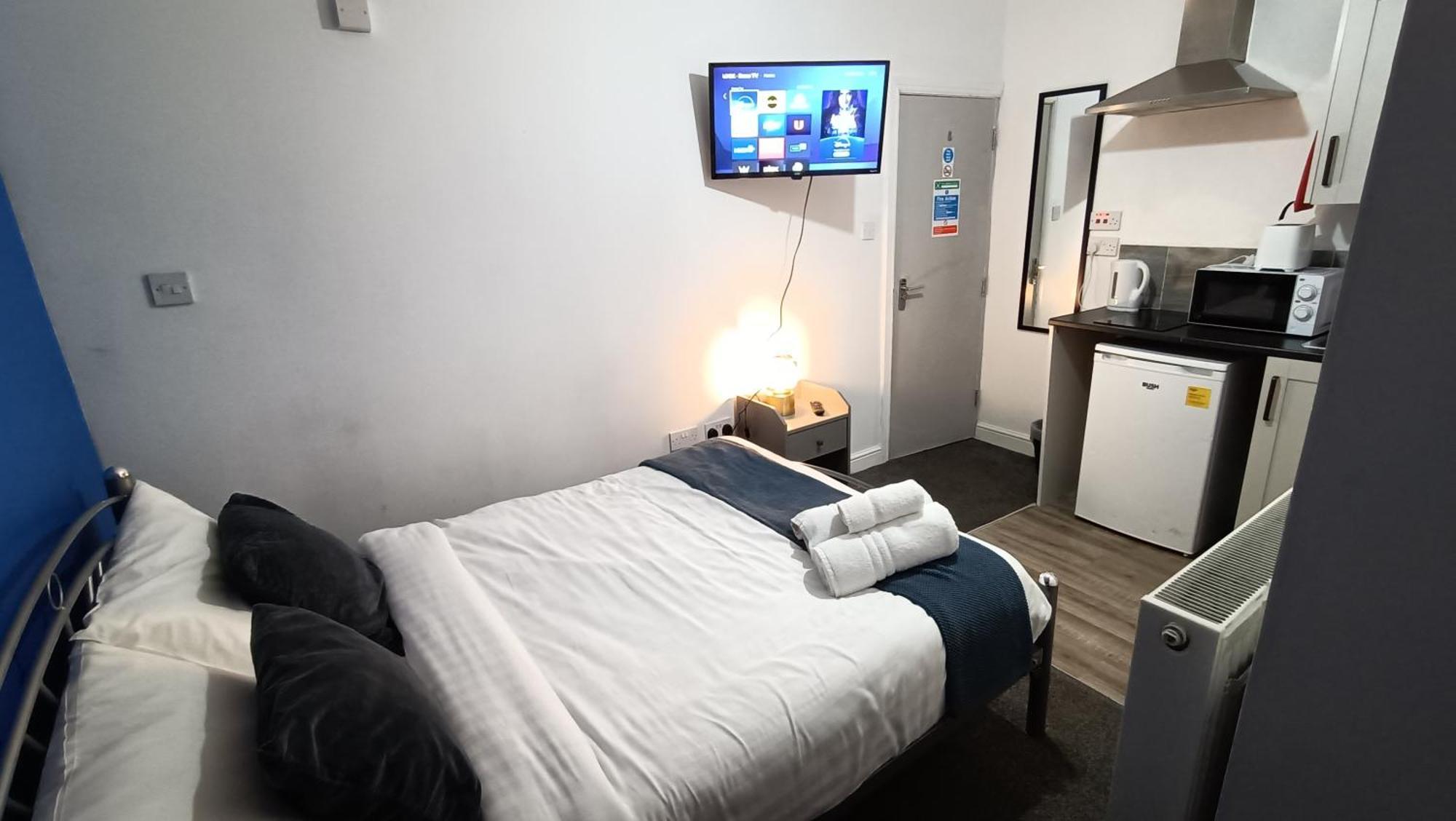 Comfortable - Gregory Blvd Guest house *