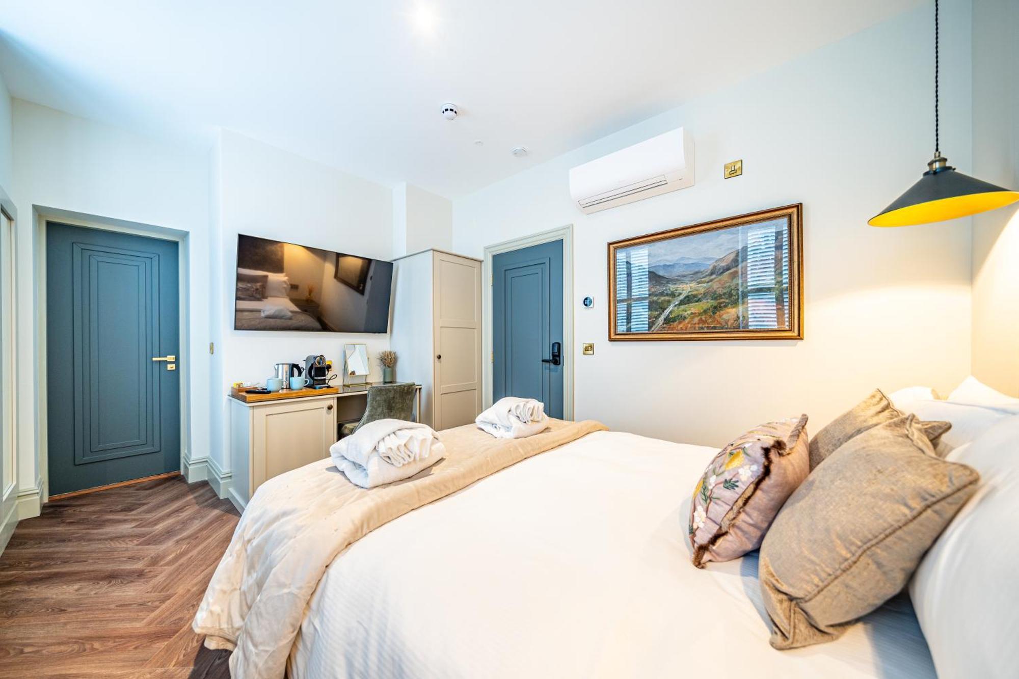 St Marys Quarters 4*