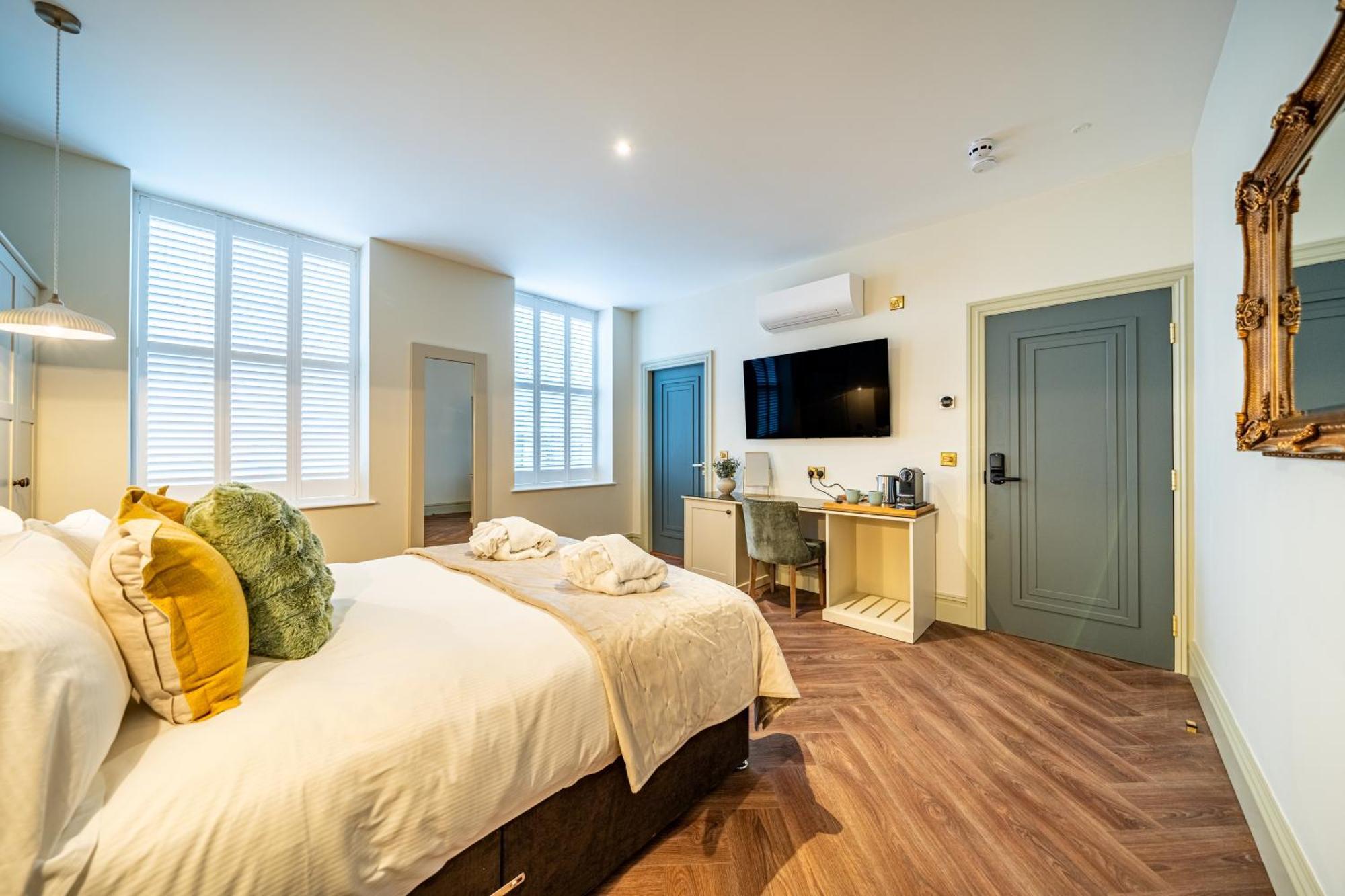 Aparthotel St Marys Quarters 4*