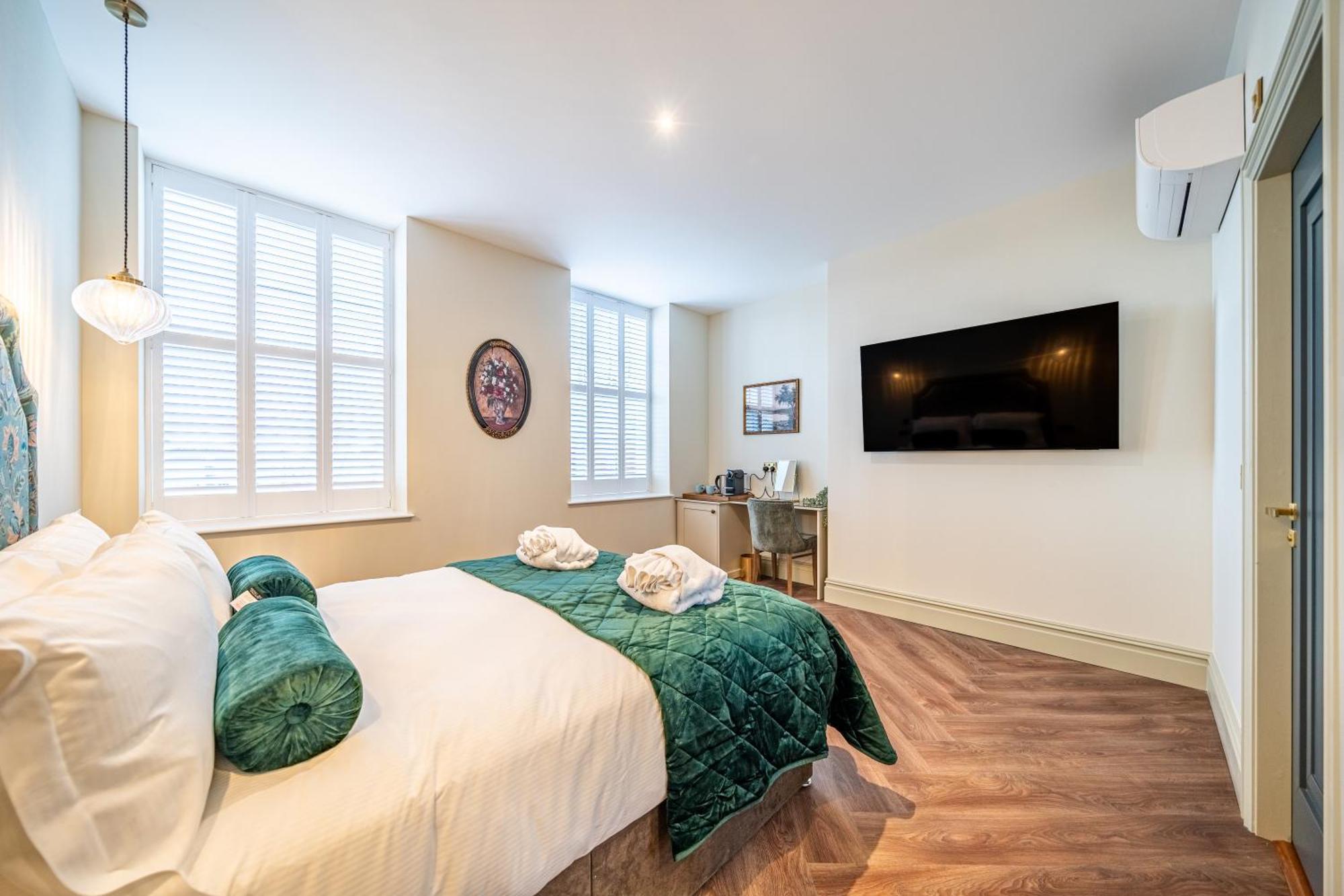 Aparthotel St Marys Quarters 4*