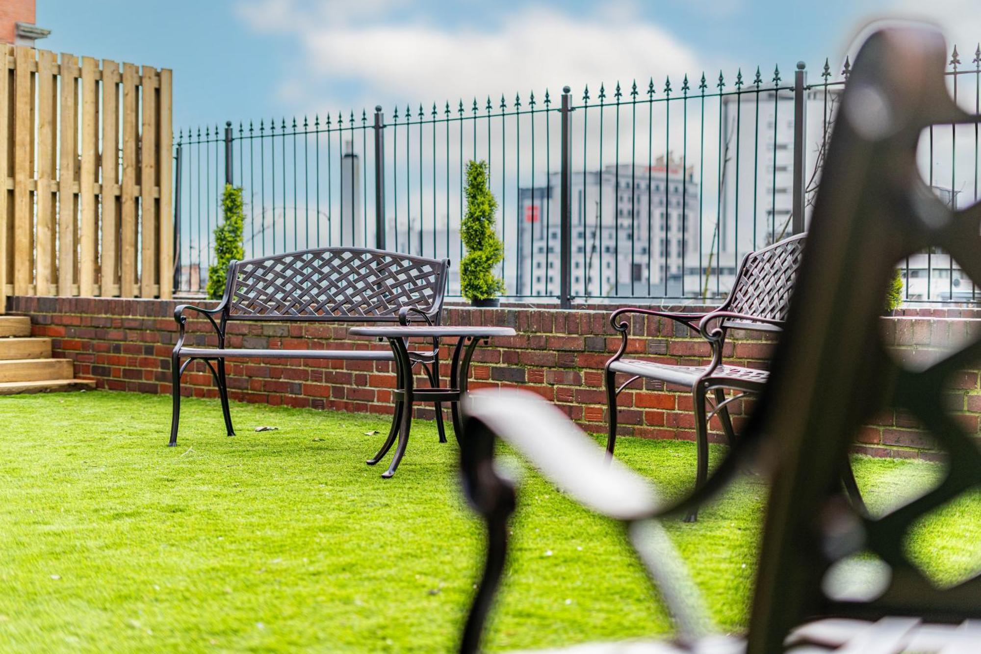 Aparthotel St Marys Quarters 4*