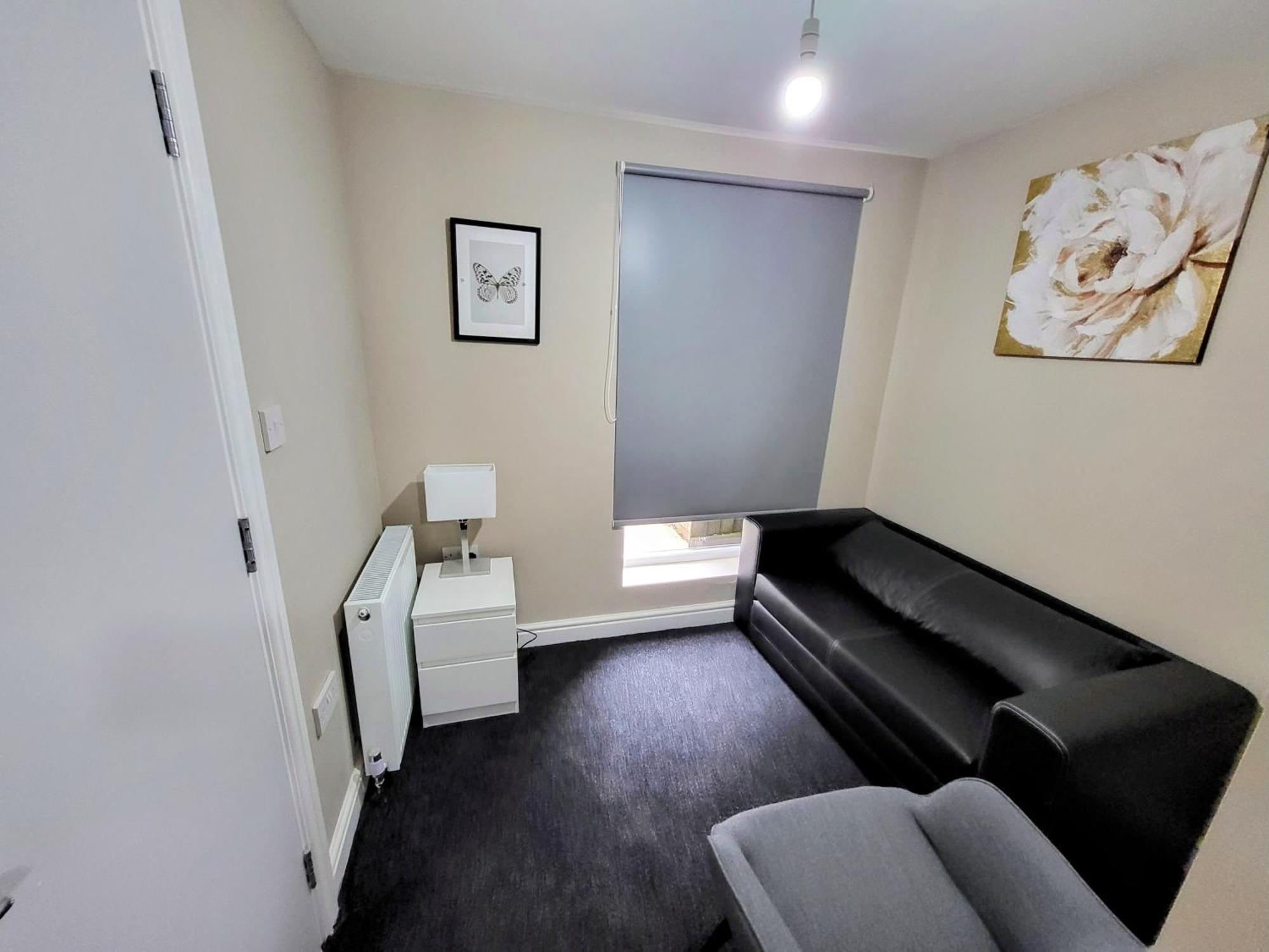 Comfortable - Loughborough Guest house