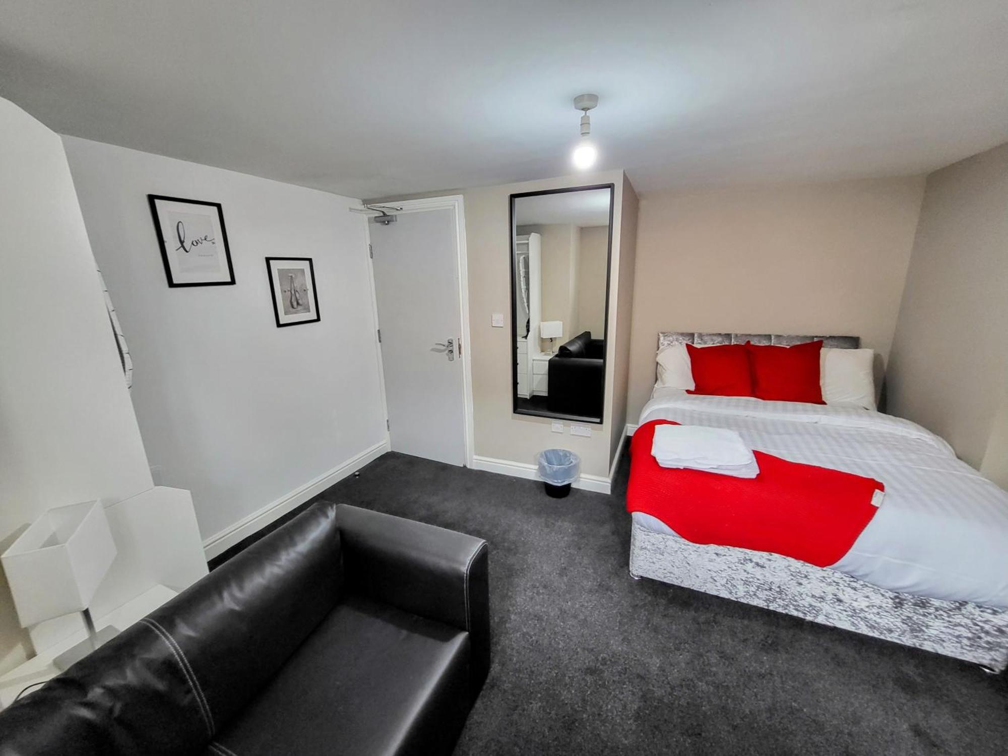 Guest house Comfortable - Loughborough