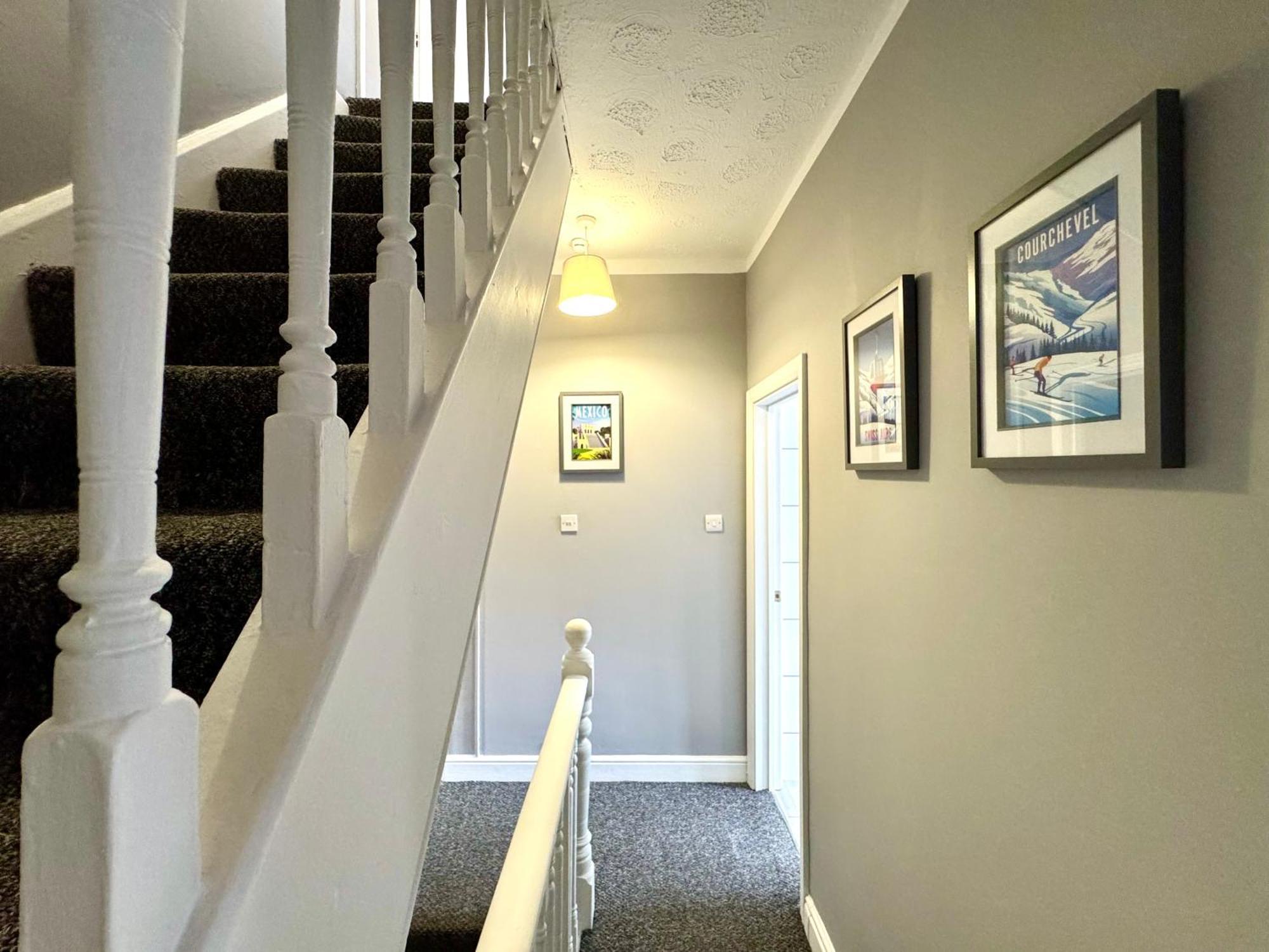 Holiday home Spacious For 8 Work Trips Or Breaks Parking Nottingham