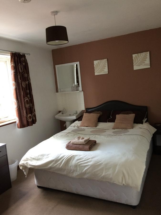 The Manor Bed & Breakfast *