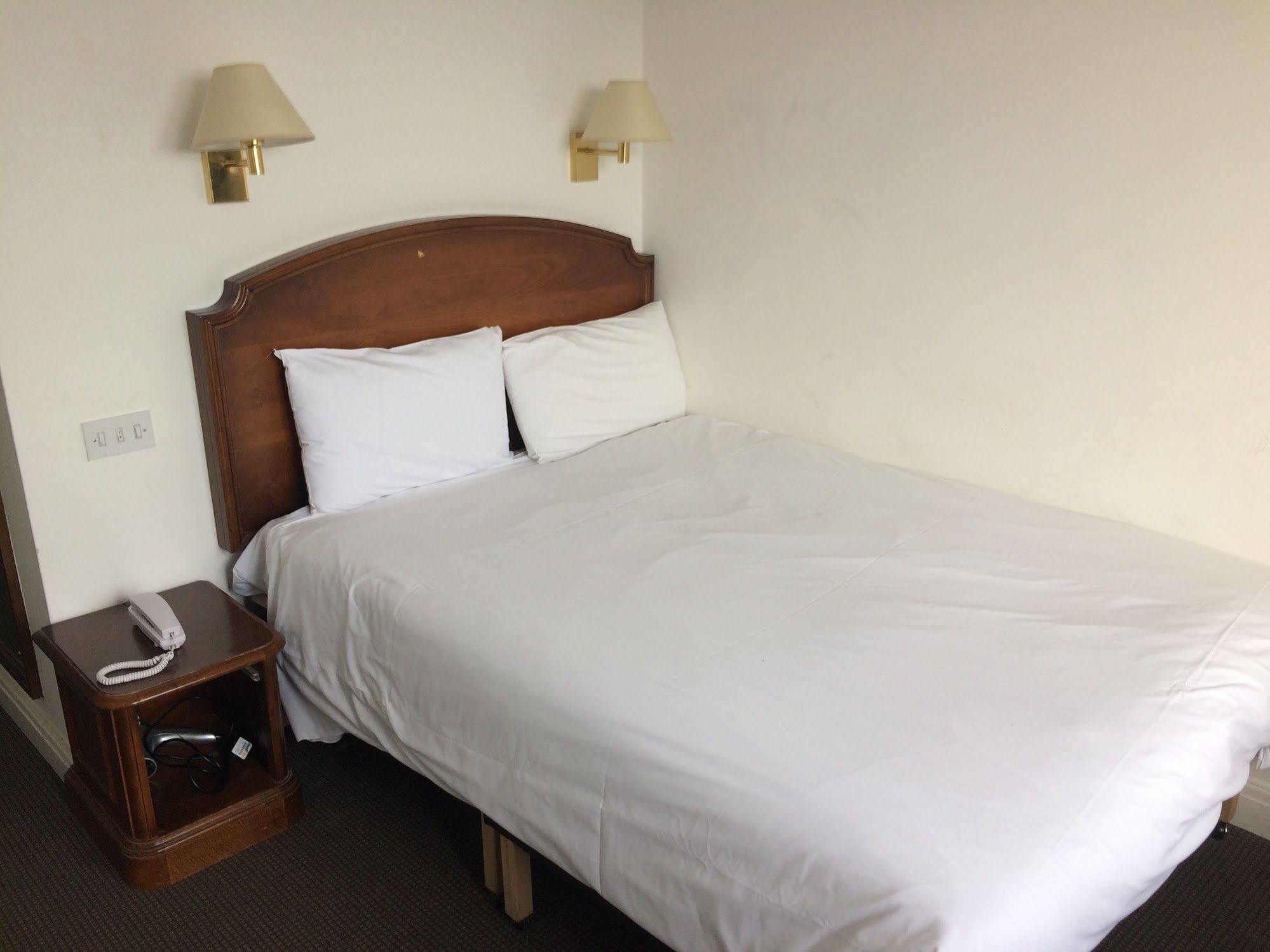 The Britannia 3*
