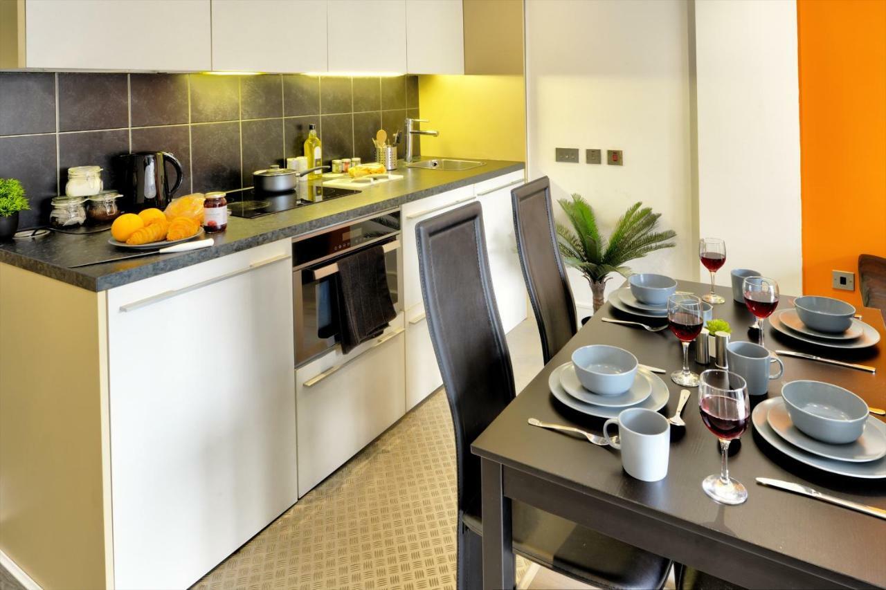 Apartment The Orange Haven With Pool, Sauna And Gym Nottingham