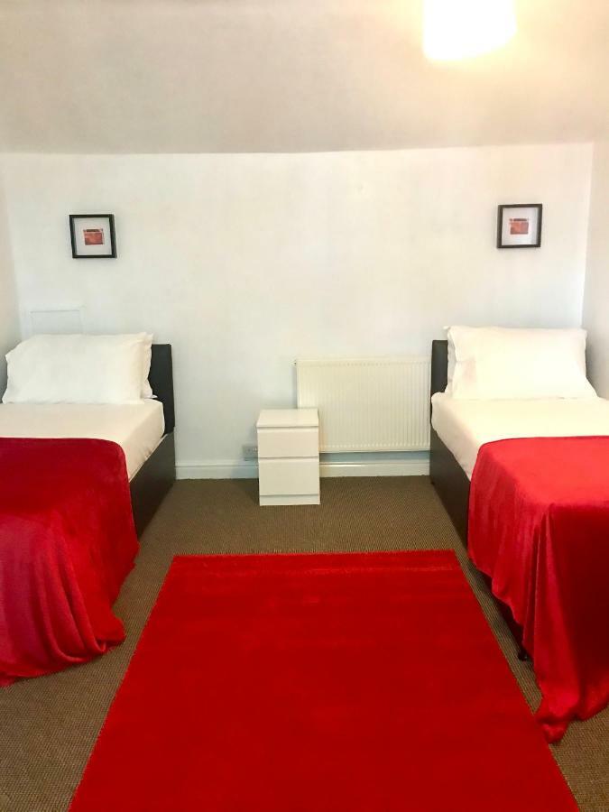 Your Vacation, Business Apart, Parking