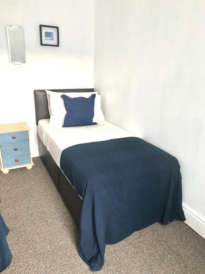 Your Vacation, Business Apart, Parking Guest house Nottingham
